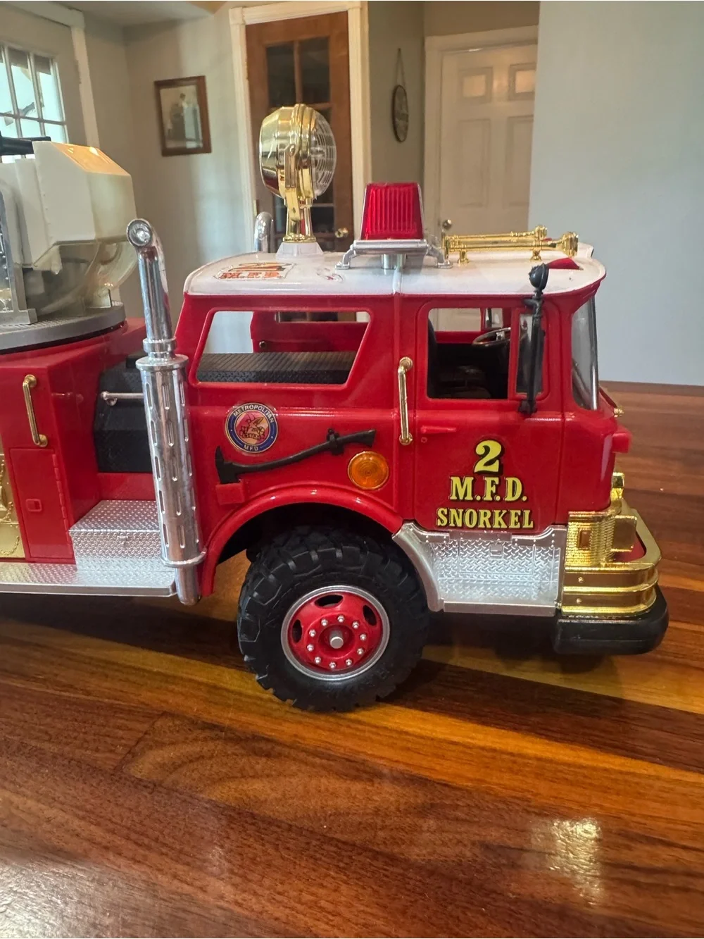 Vtg New Bright Wire Remote Control Metro Fire Truck 1990  Vintage Works 26.6